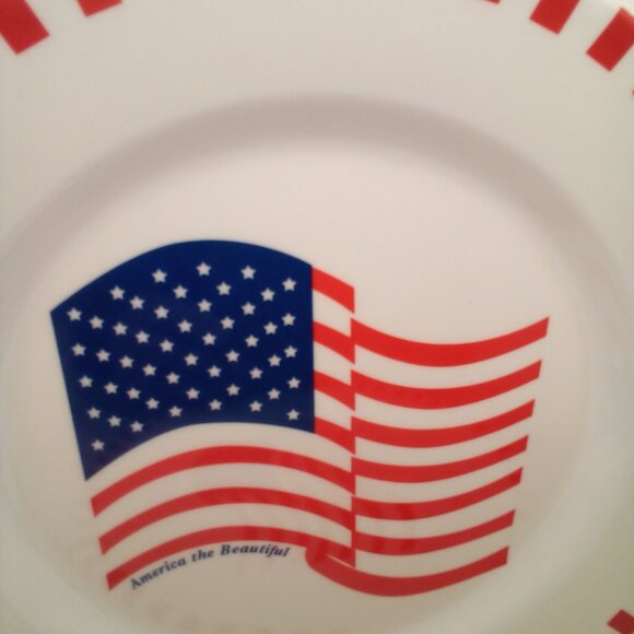 Melamine Ware America The Beautiful Plates Lot of 4 Flag 10" Patriotic July 4th - Picture 4 of 11